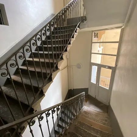 Charming With Exposed Beams Ainay District Apartment Lyon