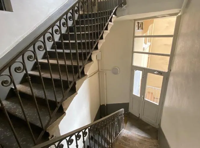 Charming With Exposed Beams Ainay District Apartment Lyon